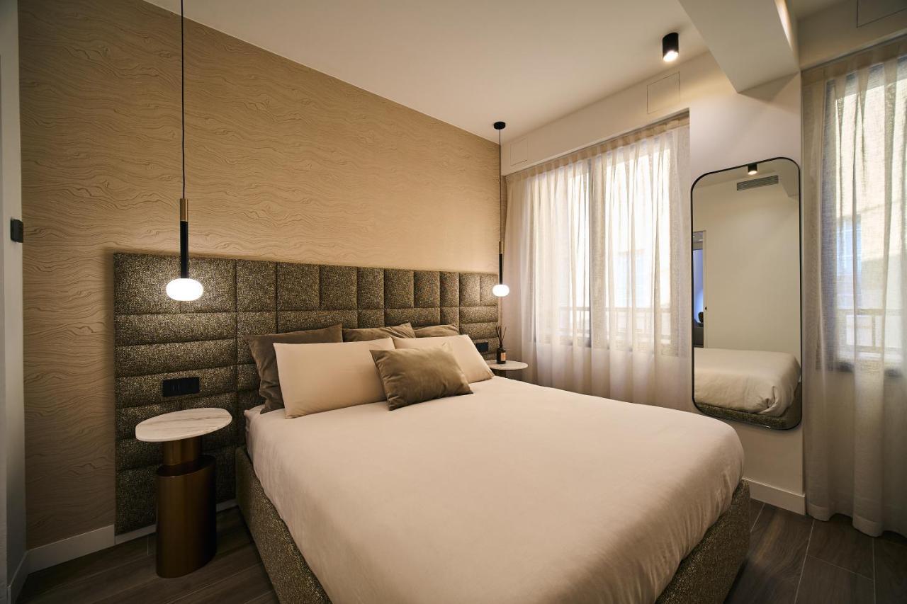 Luxury & Central Apartment ミラノ エクステリア 写真