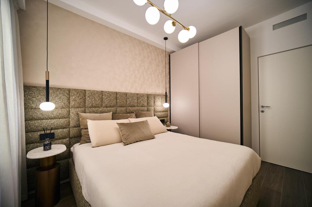 Luxury & Central Apartment ミラノ エクステリア 写真