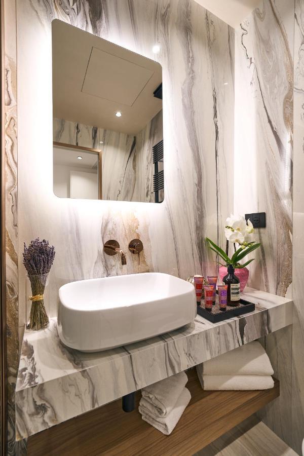 Luxury & Central Apartment ミラノ エクステリア 写真