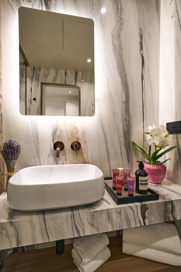 Luxury & Central Apartment ミラノ エクステリア 写真