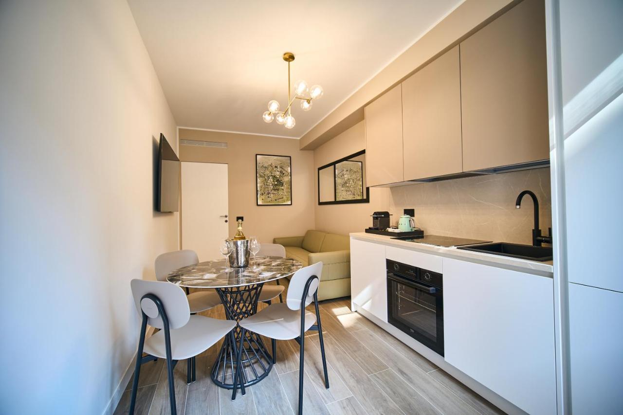 Luxury & Central Apartment ミラノ エクステリア 写真