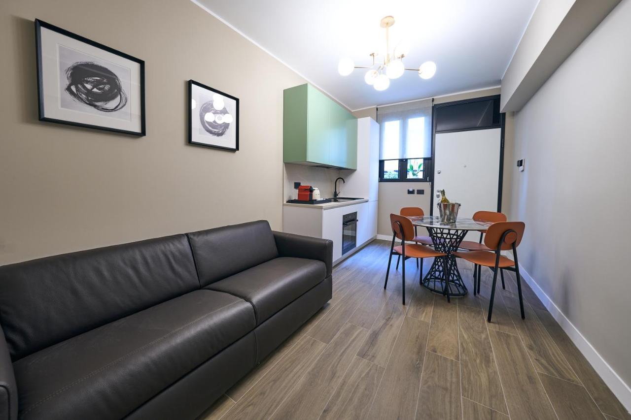 Luxury & Central Apartment ミラノ エクステリア 写真