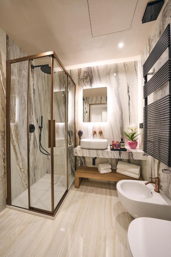 Luxury & Central Apartment ミラノ エクステリア 写真