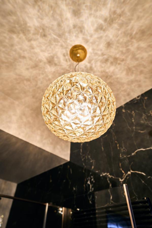 Luxury & Central Apartment ミラノ エクステリア 写真