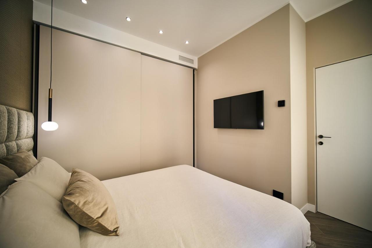 Luxury & Central Apartment ミラノ エクステリア 写真